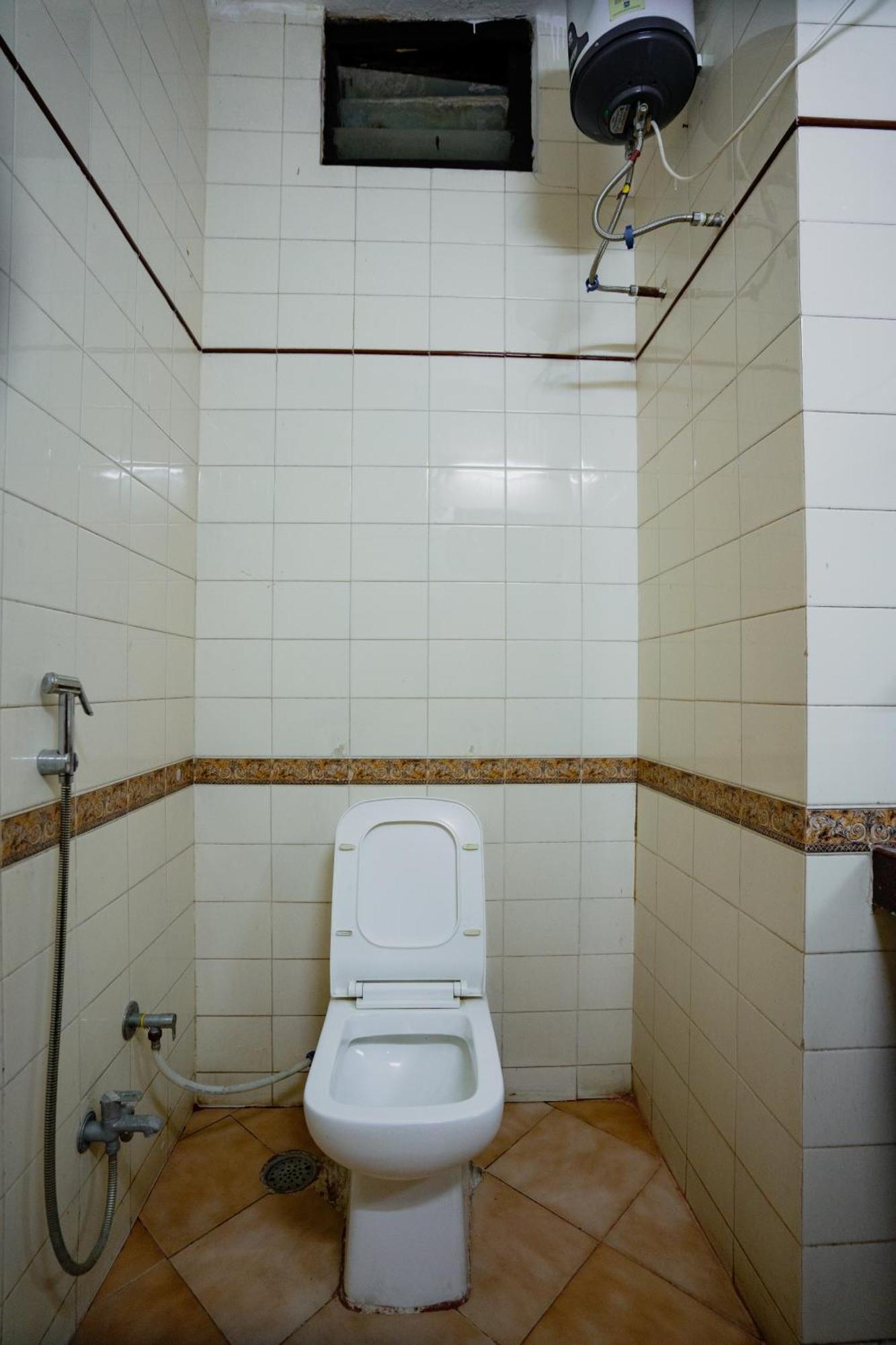Hotel Girdhar Mahal Indore Eksteriør billede